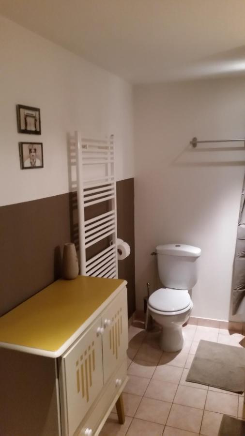 Clos St Joseph Oullins Ngoại thất bức ảnh